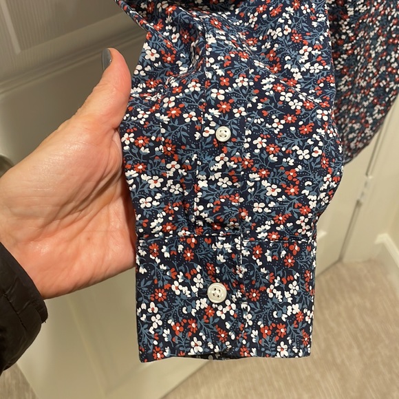 JCrew Men’s Secret Wash Floral Shirt - Picture 4 of 5